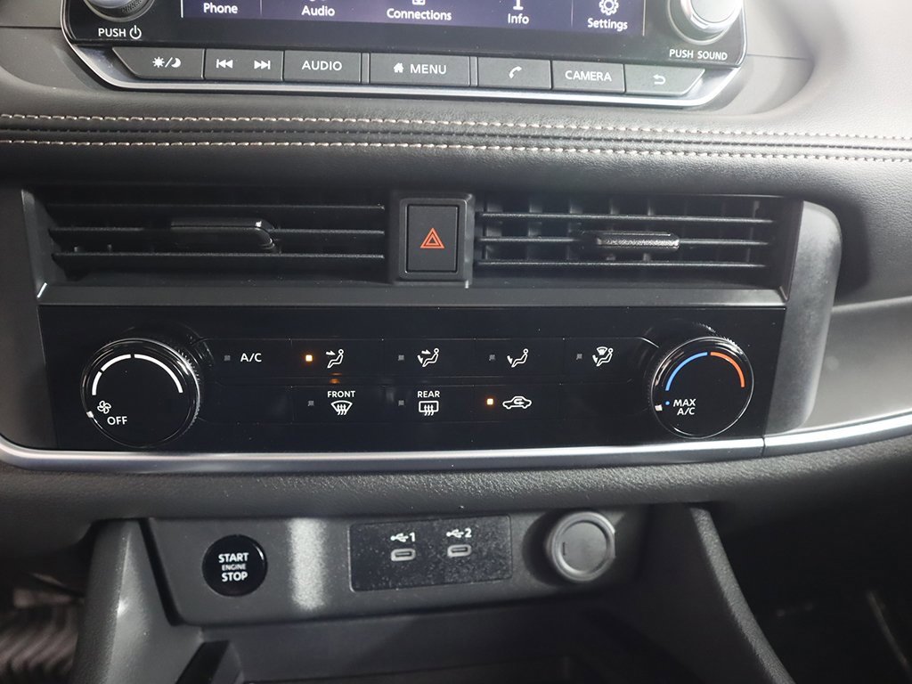 Used 2024 Nissan Rogue S image 40