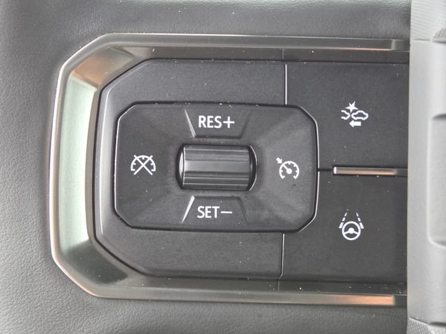Used 2024 GMC Hummer EV 2X w/ LPO, Illumination Package AWD/4WD image 38