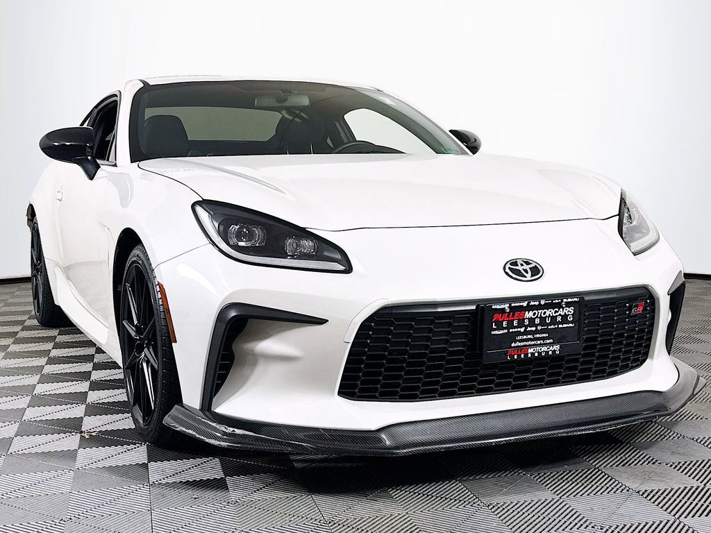 Used 2023 Toyota GR86 Premium w/ ALL Weather Mat Package (TMS) image 1