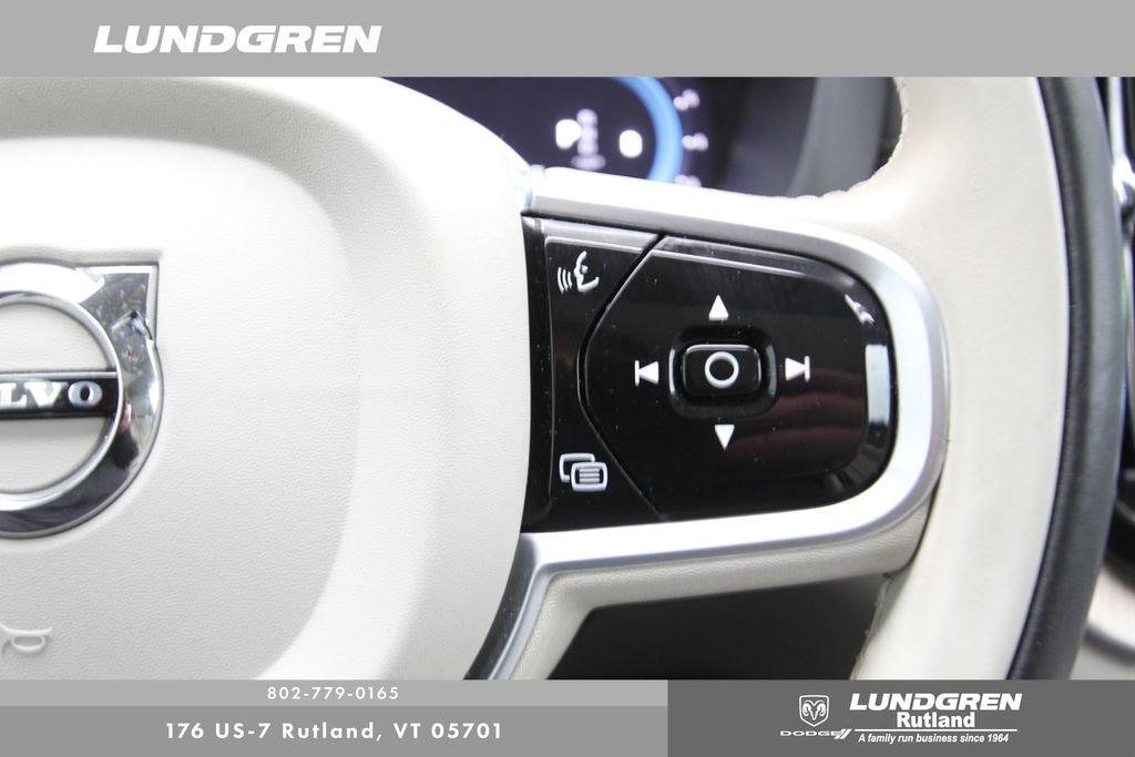 Used 2022 Volvo XC60 B6 Inscription w/ Advanced Package image 19