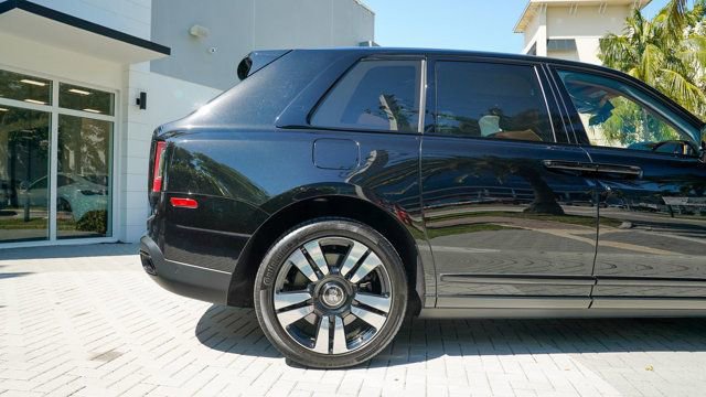 Used 2019 Rolls-Royce Cullinan image 25