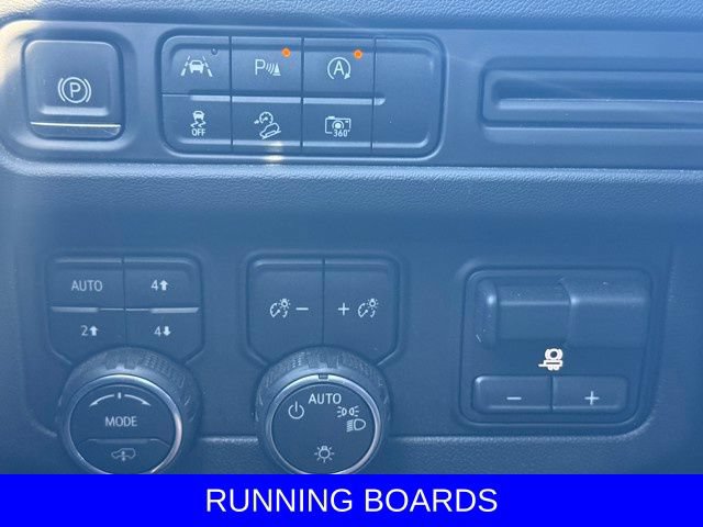 Used 2023 Chevrolet Tahoe Z71 w/ Z71 Off-Road Package AWD/4WD image 18