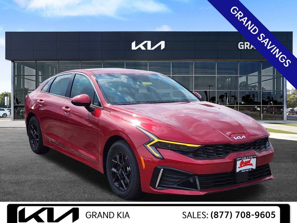 New 2025 Kia K5 LXS image 2