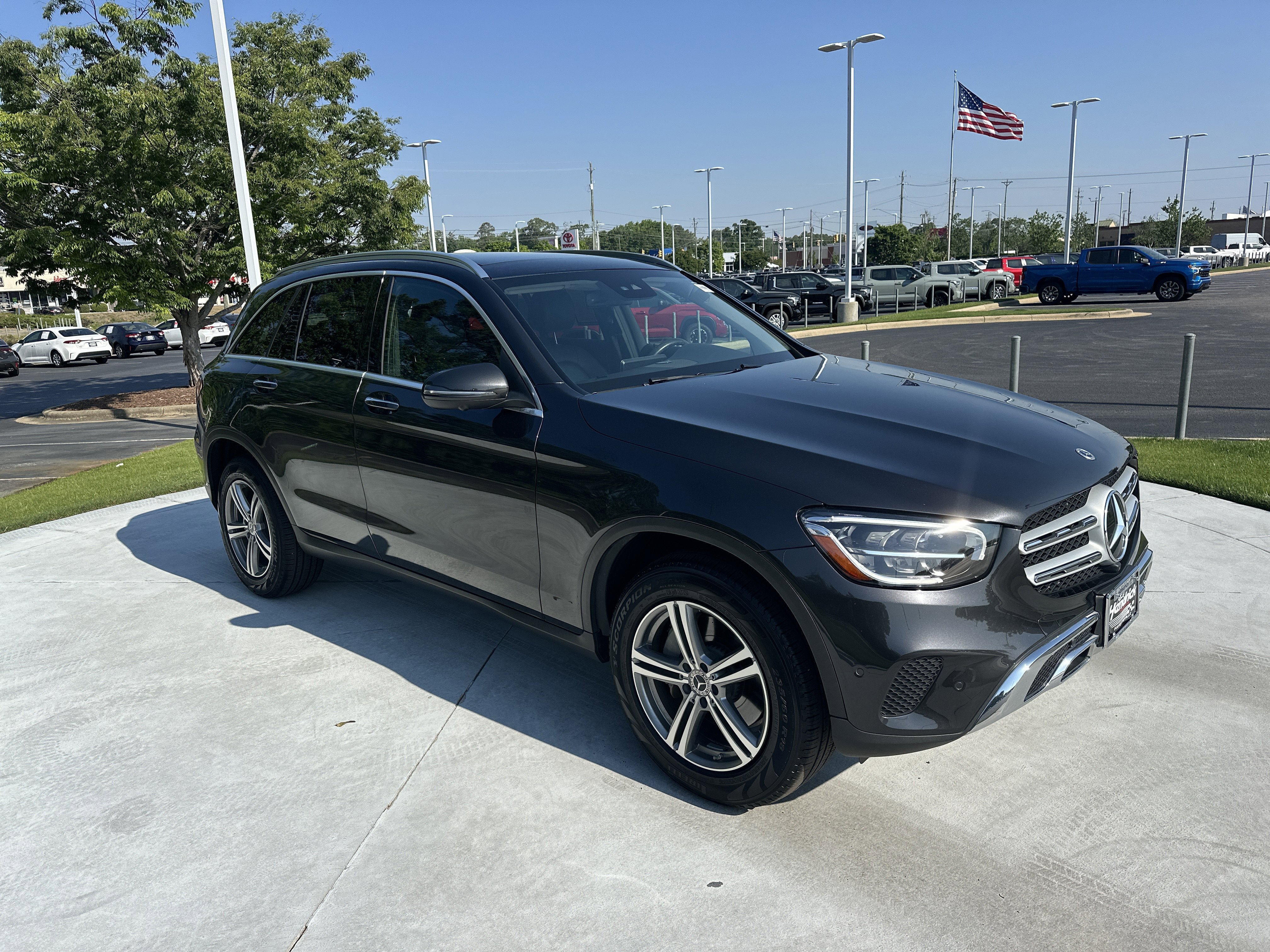 Used 2021 Mercedes-Benz GLC 300 4MATIC image 17