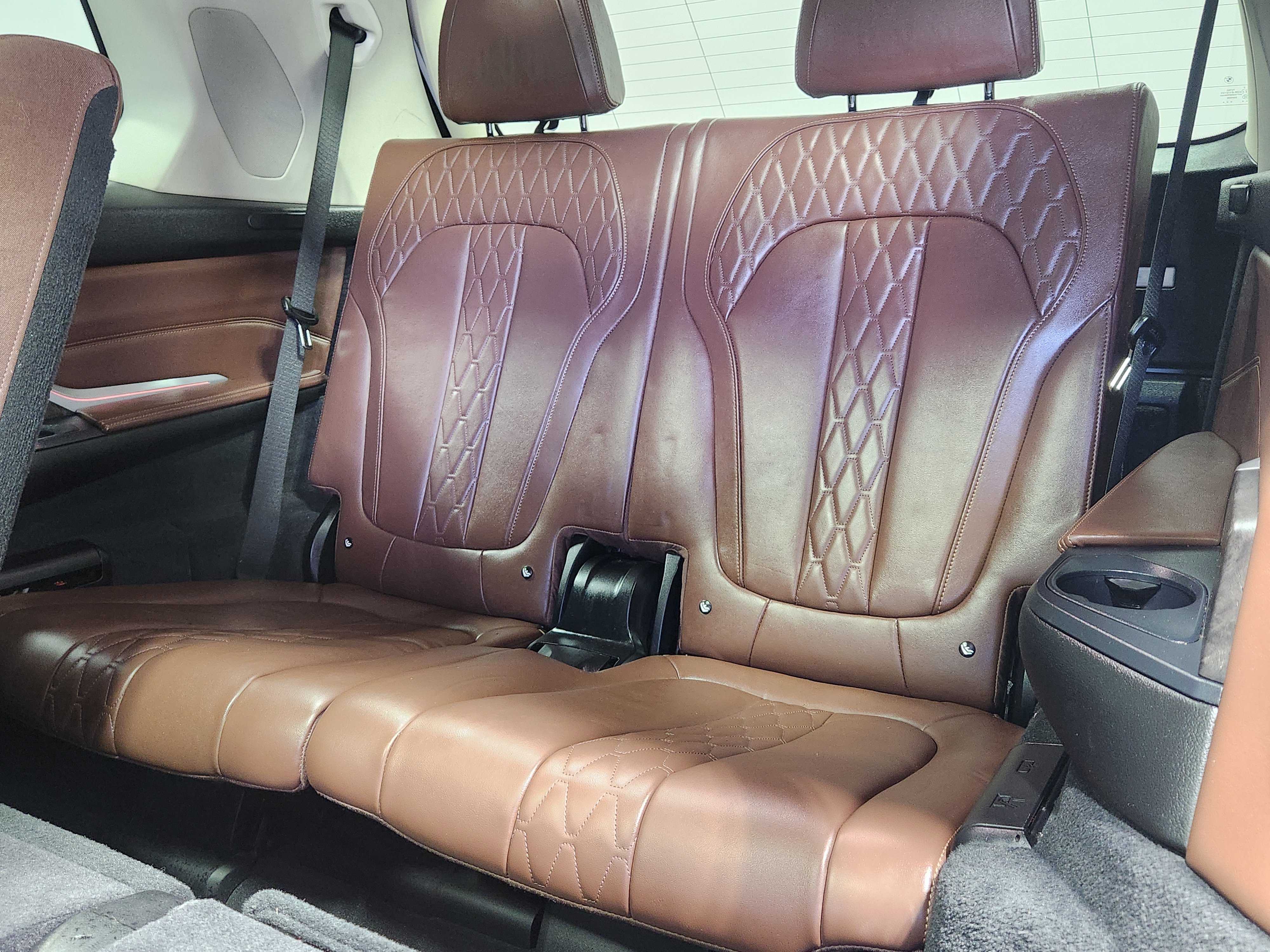 Used 2020 BMW X7 xDrive40i w/ Premium Package image 14