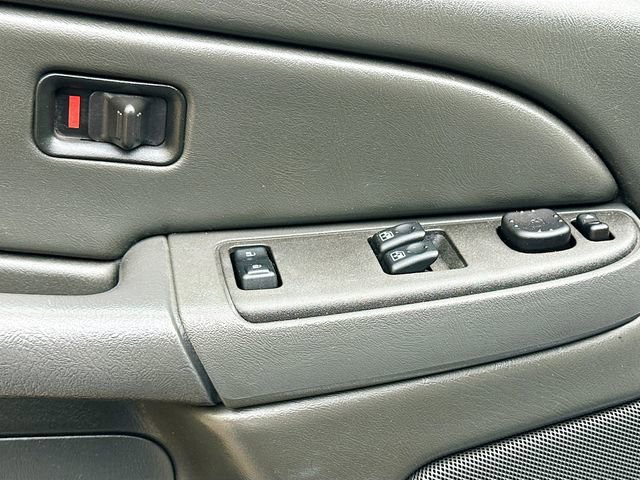 Used 2006 GMC Sierra 3500 SLE w/ Snow Plow Prep Package image 17