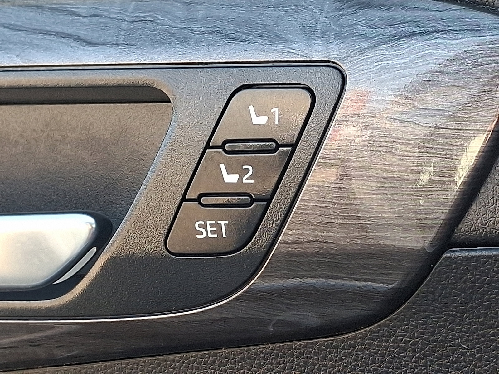 Certified 2021 Toyota Highlander Platinum image 26