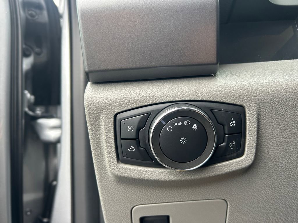 Used 2020 Ford F150 XLT image 21