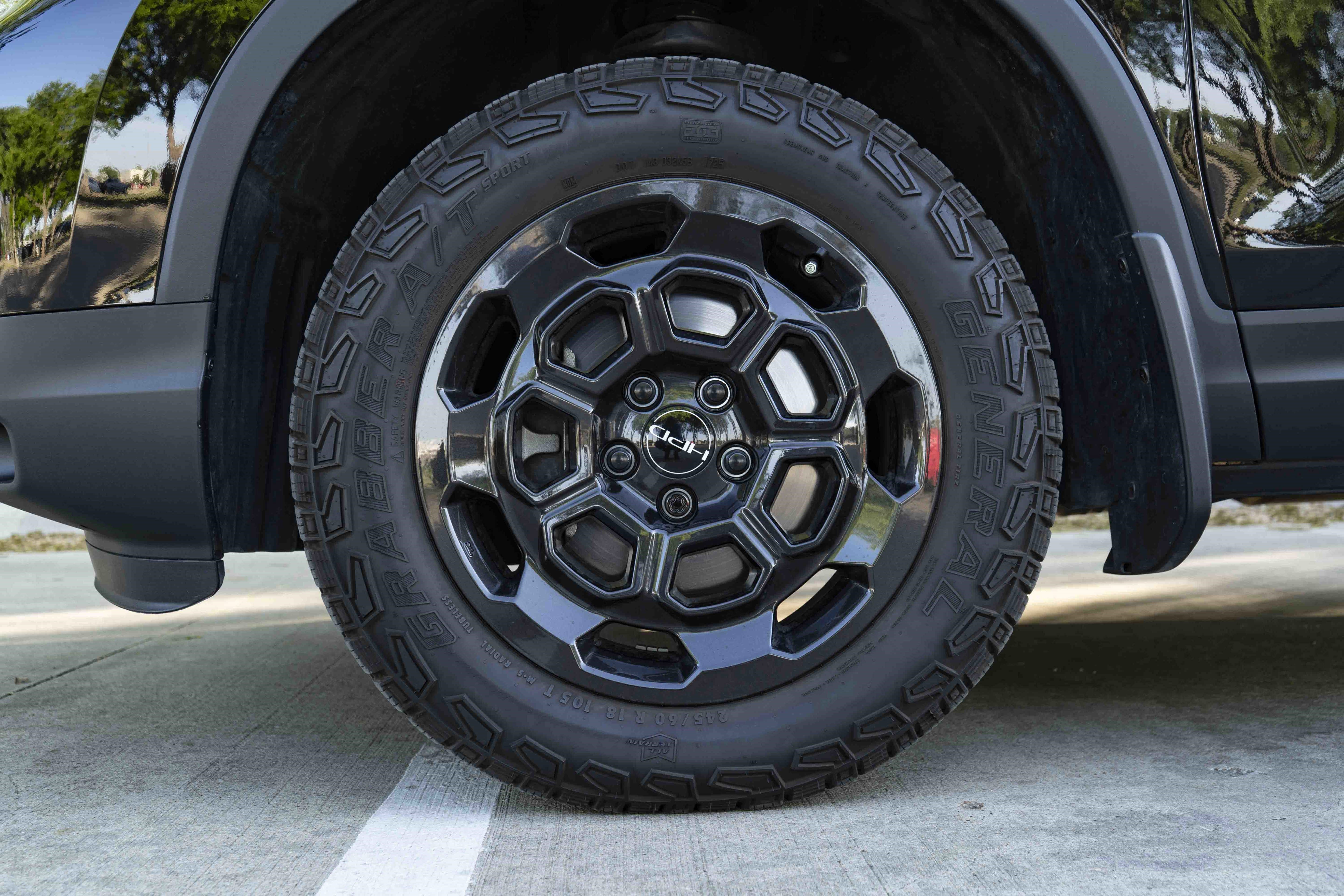 Used 2025 Honda Ridgeline TrailSport+ image 14