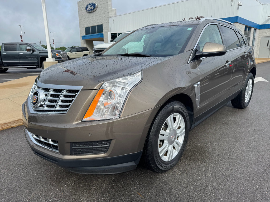 Used 2015 Cadillac SRX Luxury w/ Driver Awareness Package FWD image 4