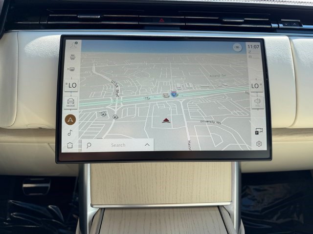 Used 2024 Land Rover Range Rover SE AWD/4WD image 21