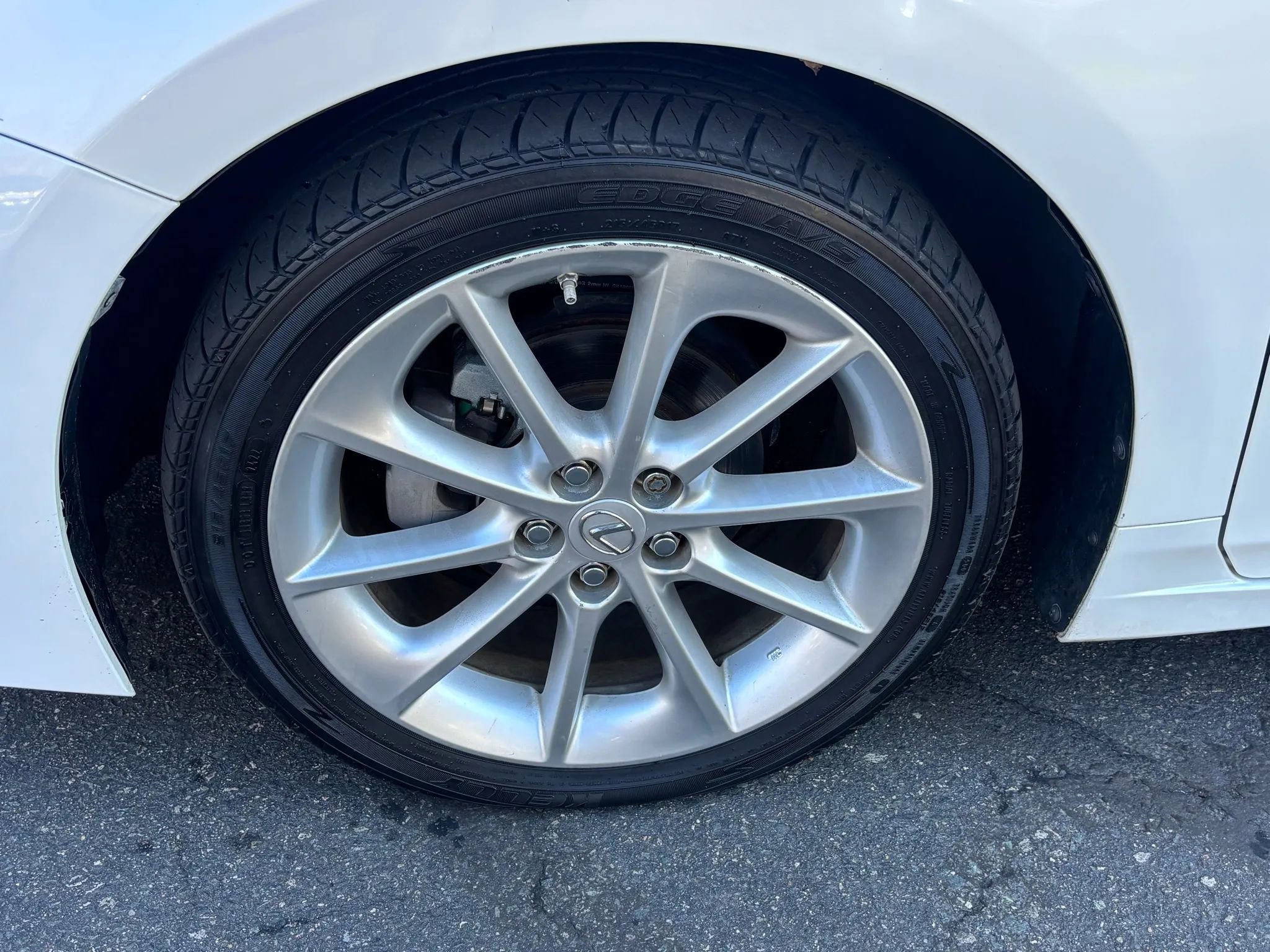 Used 2013 Lexus CT 200h image 34