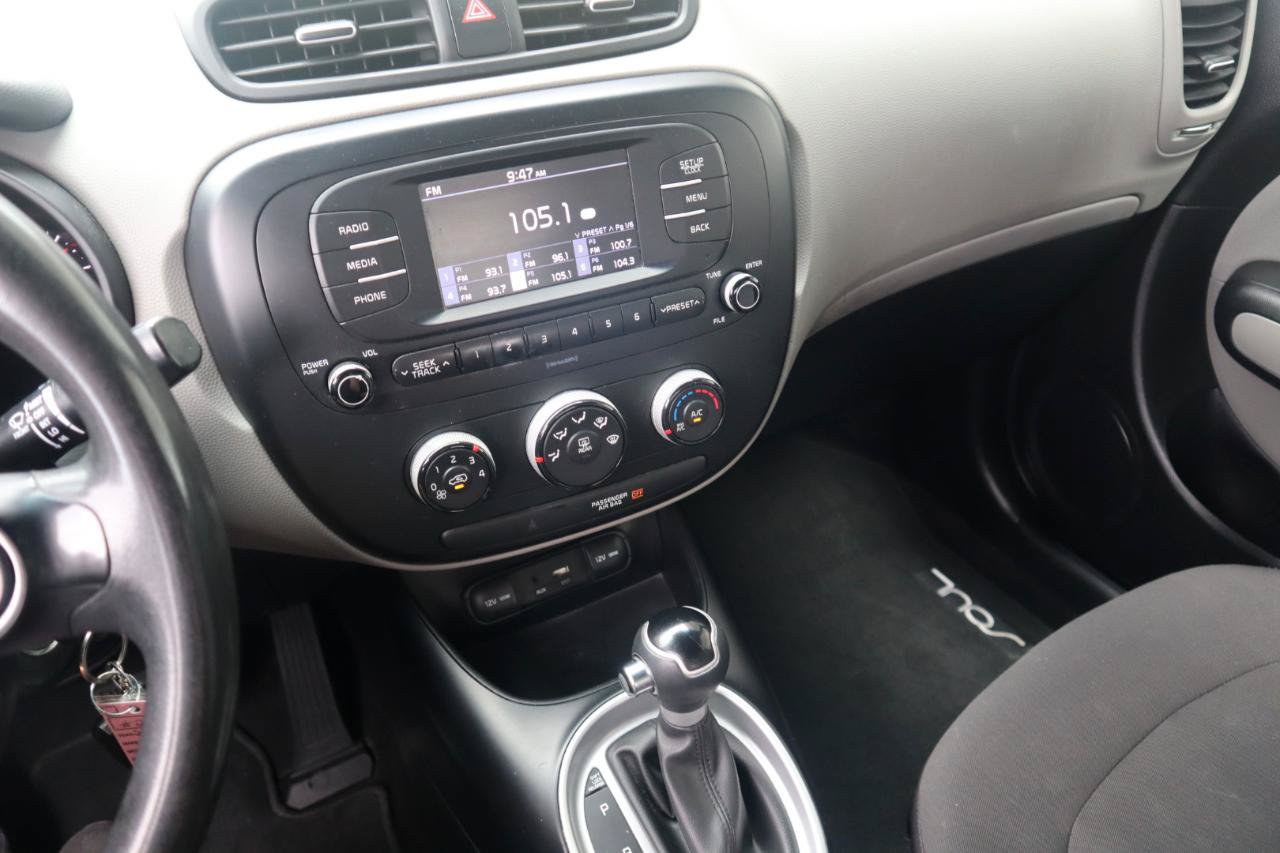 Used 2018 Kia Soul FWD image 53