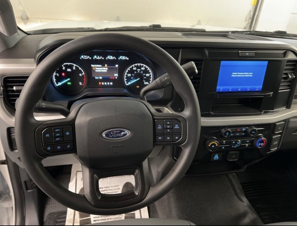 New 2025 Ford F550 4x4 Regular Cab Super Duty image 8