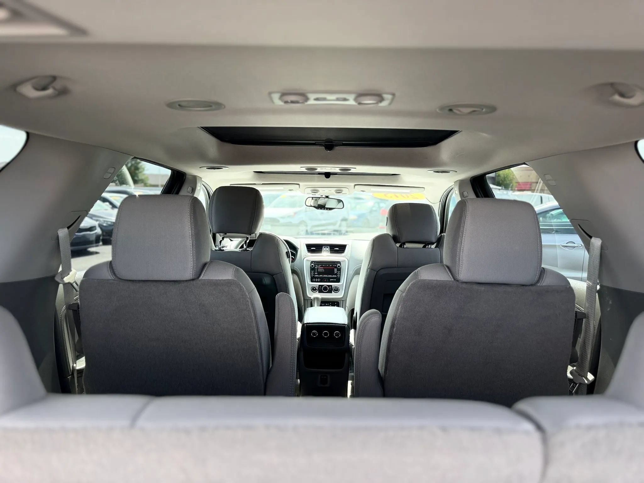 Used 2015 GMC Acadia SLE AWD/4WD image 9