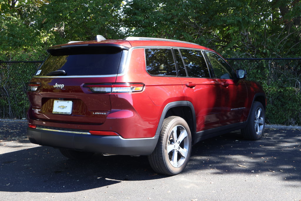 Used 2022 Jeep Grand Cherokee L Limited AWD/4WD image 8