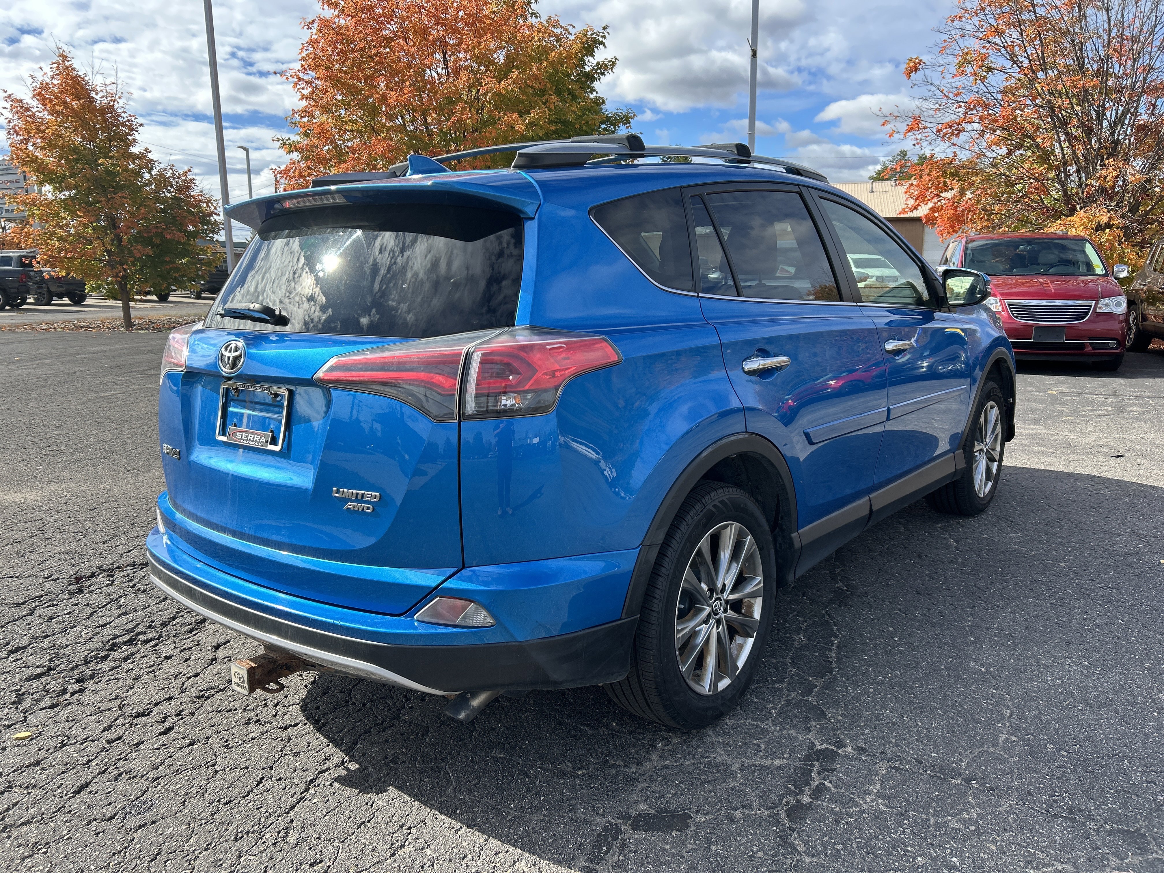 Used 2017 Toyota RAV4 Limited image 3