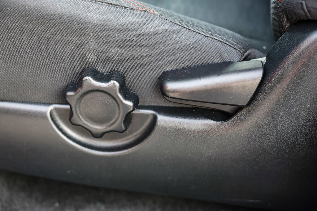 Certified 2018 Toyota Tacoma SR5 image 11