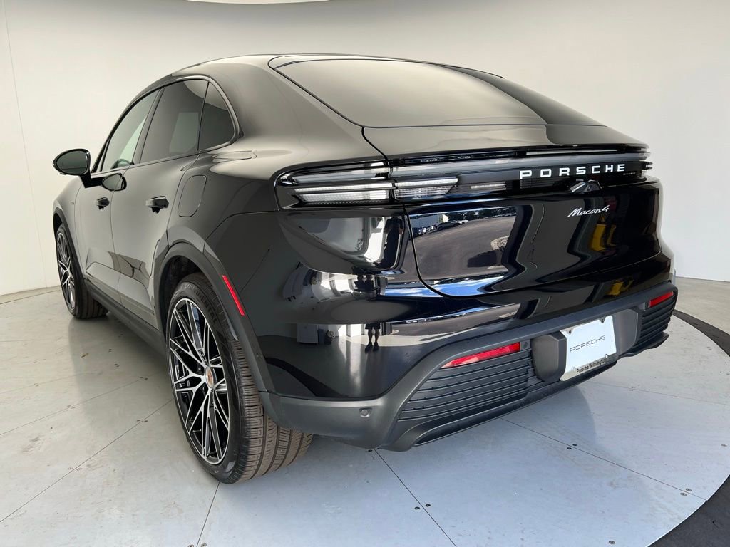 New 2025 Porsche Macan 4 Electric image 3