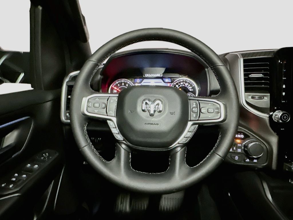 New 2026 RAM 1500 4x4 Crew Cab image 7