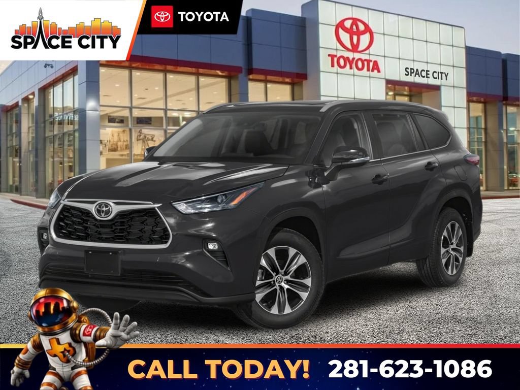 Used 2024 Toyota Highlander XLE AWD/4WD image 1