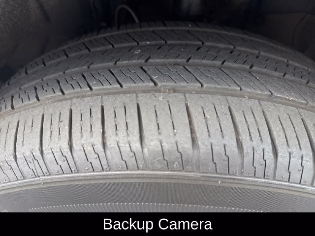 Used 2021 Toyota RAV4 LE AWD/4WD image 11