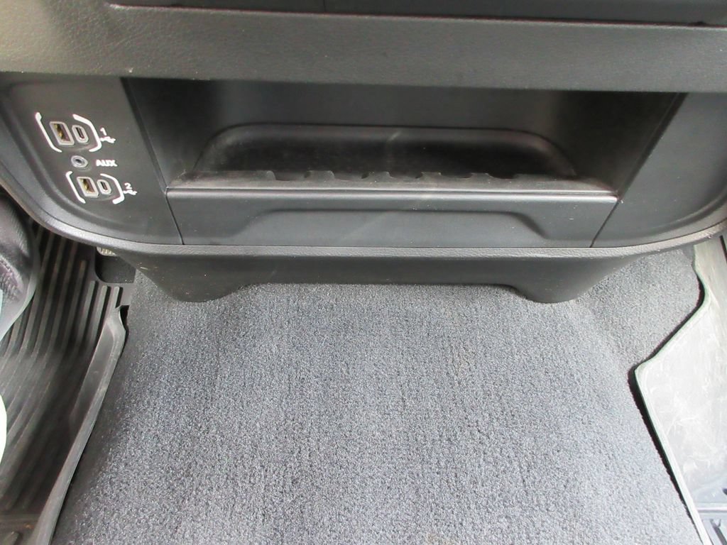 Used 2024 RAM 2500 Big Horn AWD/4WD image 14