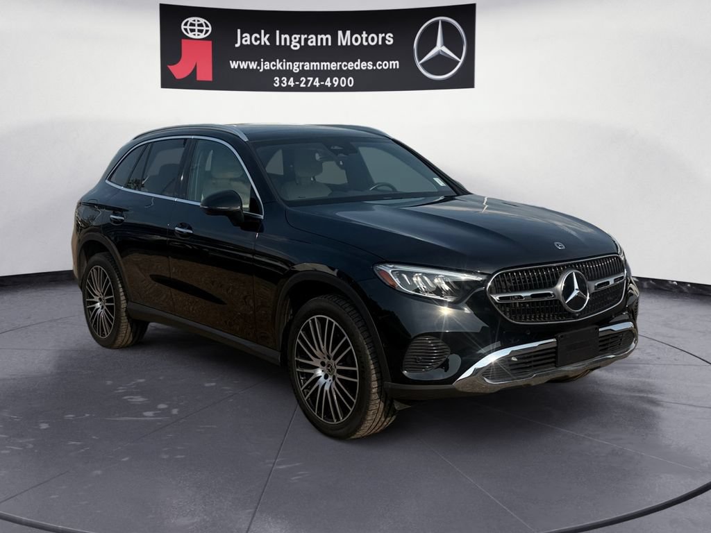 Used 2024 Mercedes-Benz GLC 300 image 7