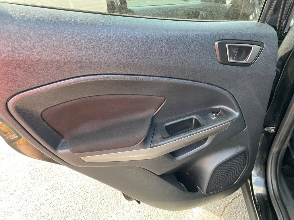 Used 2021 Ford EcoSport SE w/ SE Convenience Package FWD image 8