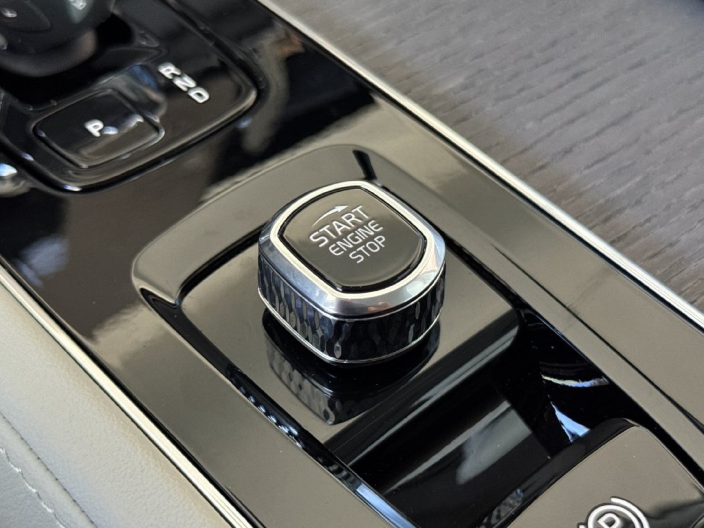 New 2027 Volvo XC90 T8 Ultra AWD/4WD image 23