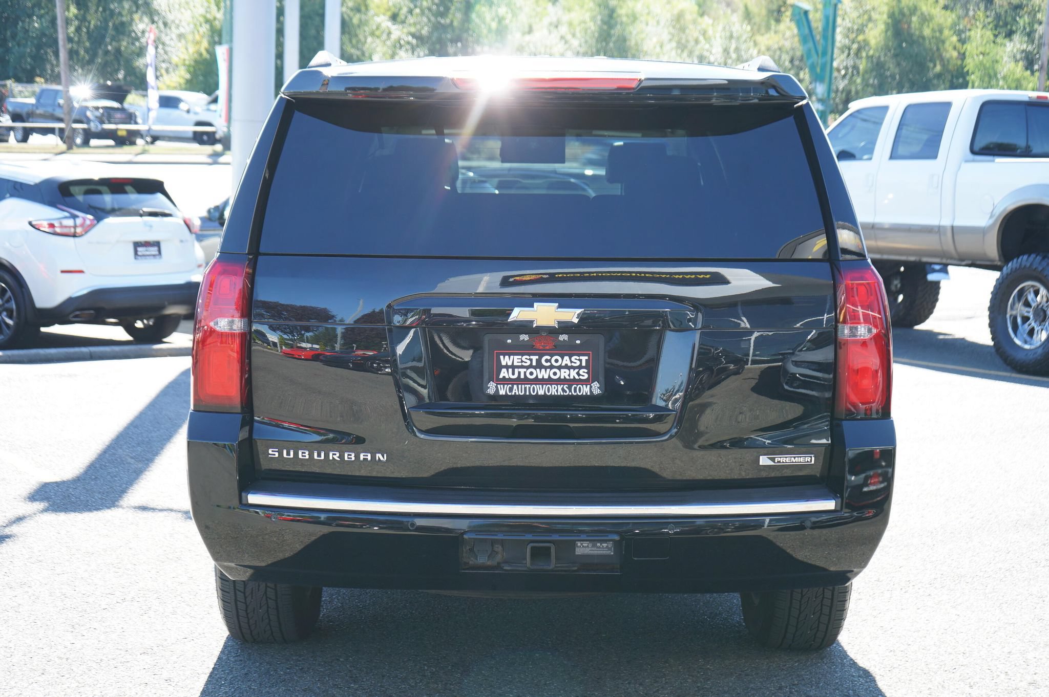 Used 2017 Chevrolet Suburban Premier AWD/4WD image 4