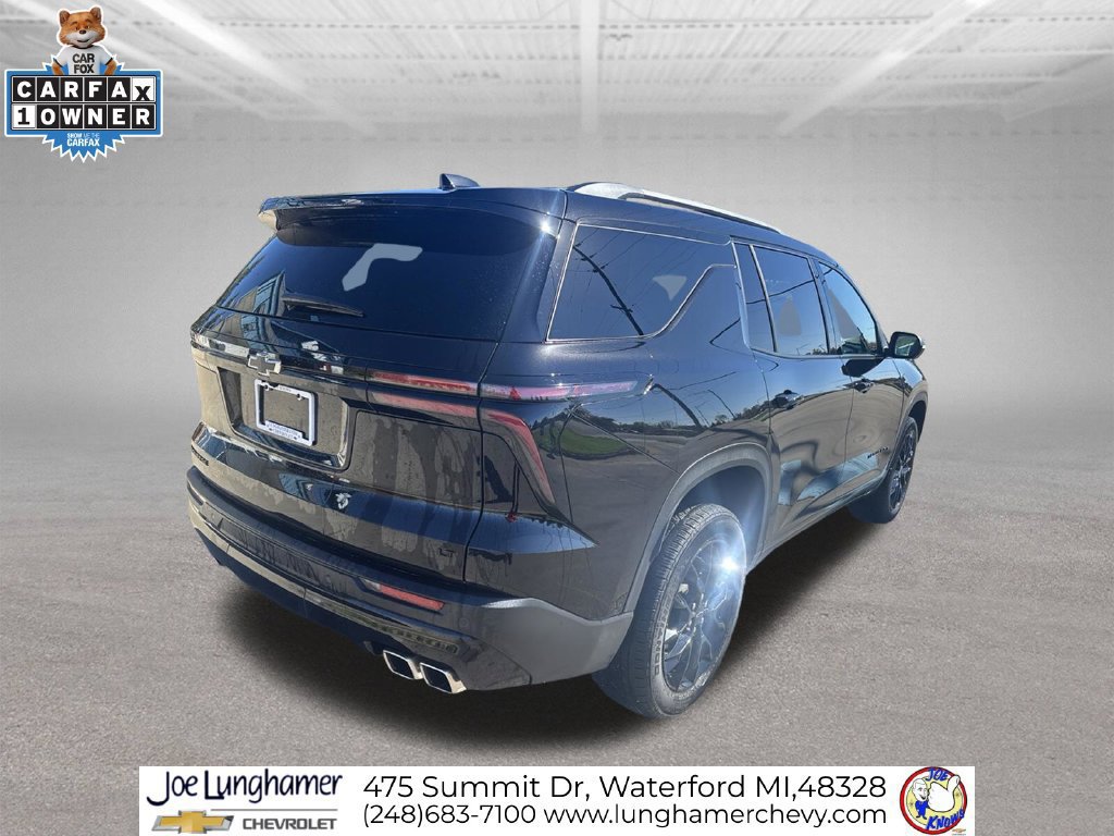 Used 2024 Chevrolet Traverse LT w/ Midnight/Sport Edition FWD image 3