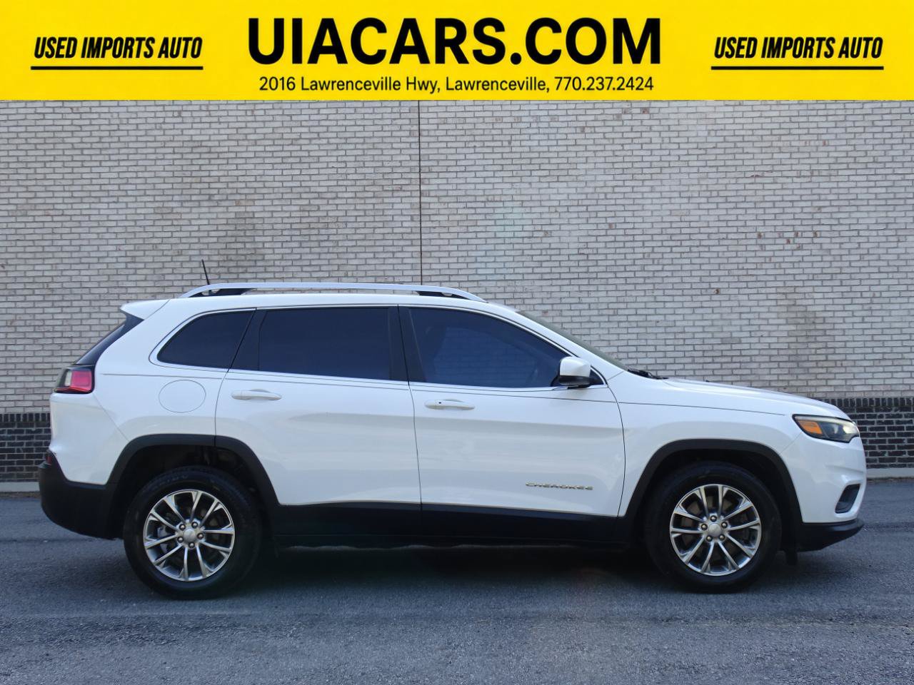 Used 2019 Jeep Cherokee Latitude Plus FWD image 5
