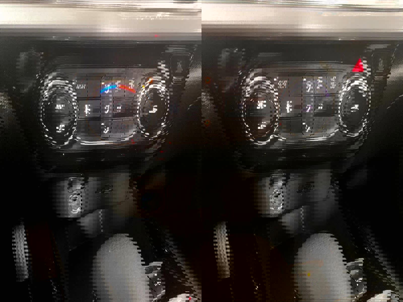 Used 2024 Chevrolet Trax LT image 25