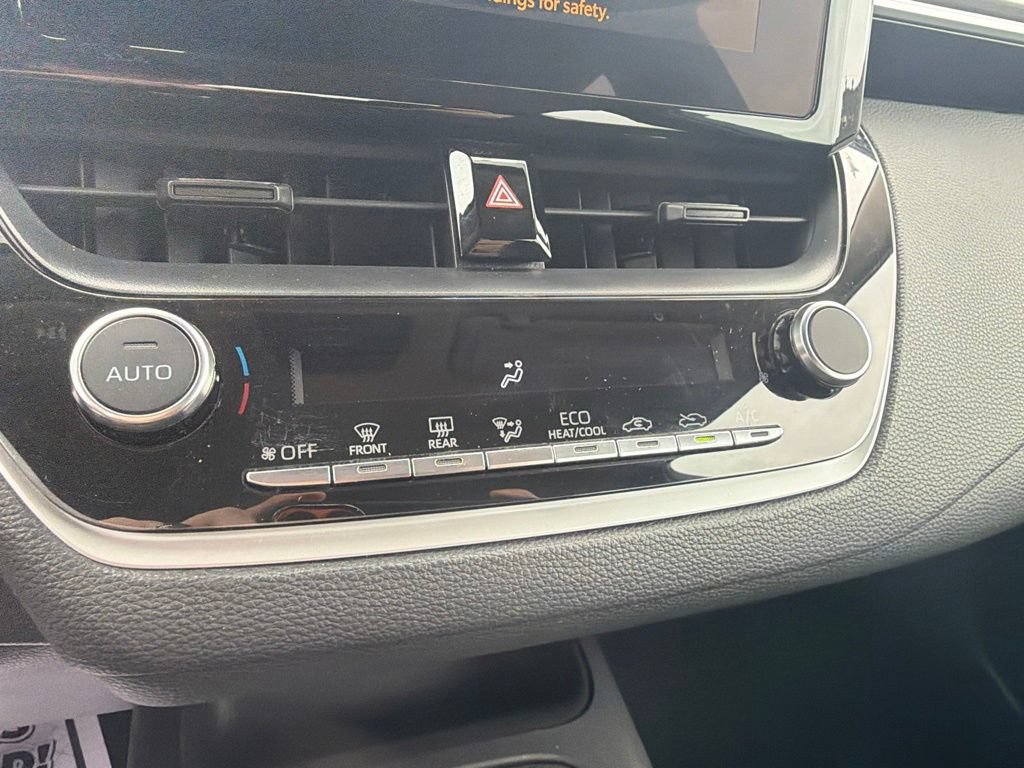 Used 2023 Toyota Corolla LE FWD image 21