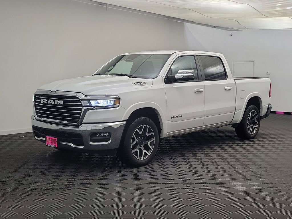 Used 2025 RAM 1500 Laramie AWD/4WD image 1