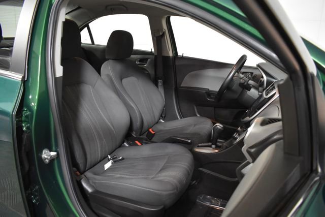 Used 2018 Chevrolet Sonic LT w/ Convenience Package image 31