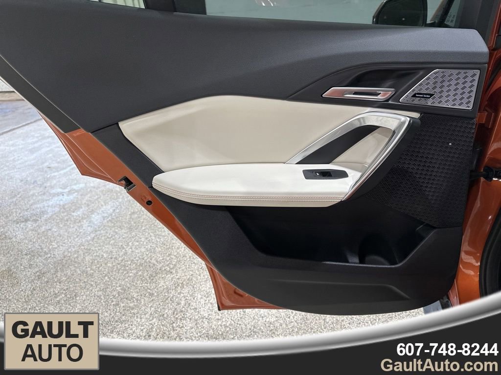 Certified 2025 BMW X2 xDrive28i w/ Premium Package image 13