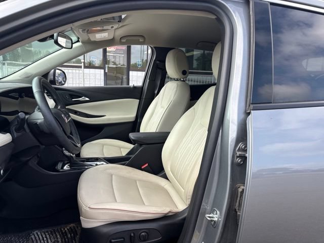 Used 2024 Buick Encore GX Avenir w/ Avenir Convenience Package AWD/4WD image 13