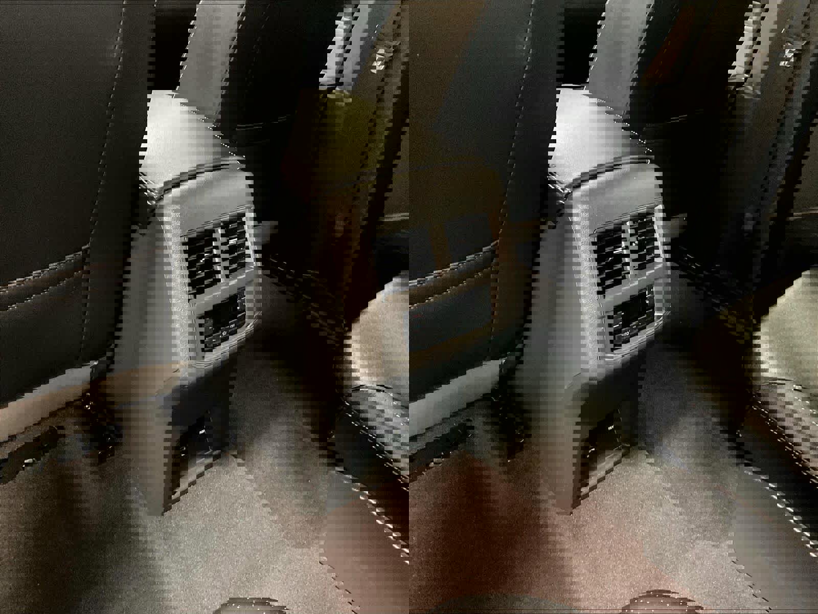 Used 2022 Volkswagen Atlas SE AWD/4WD image 29