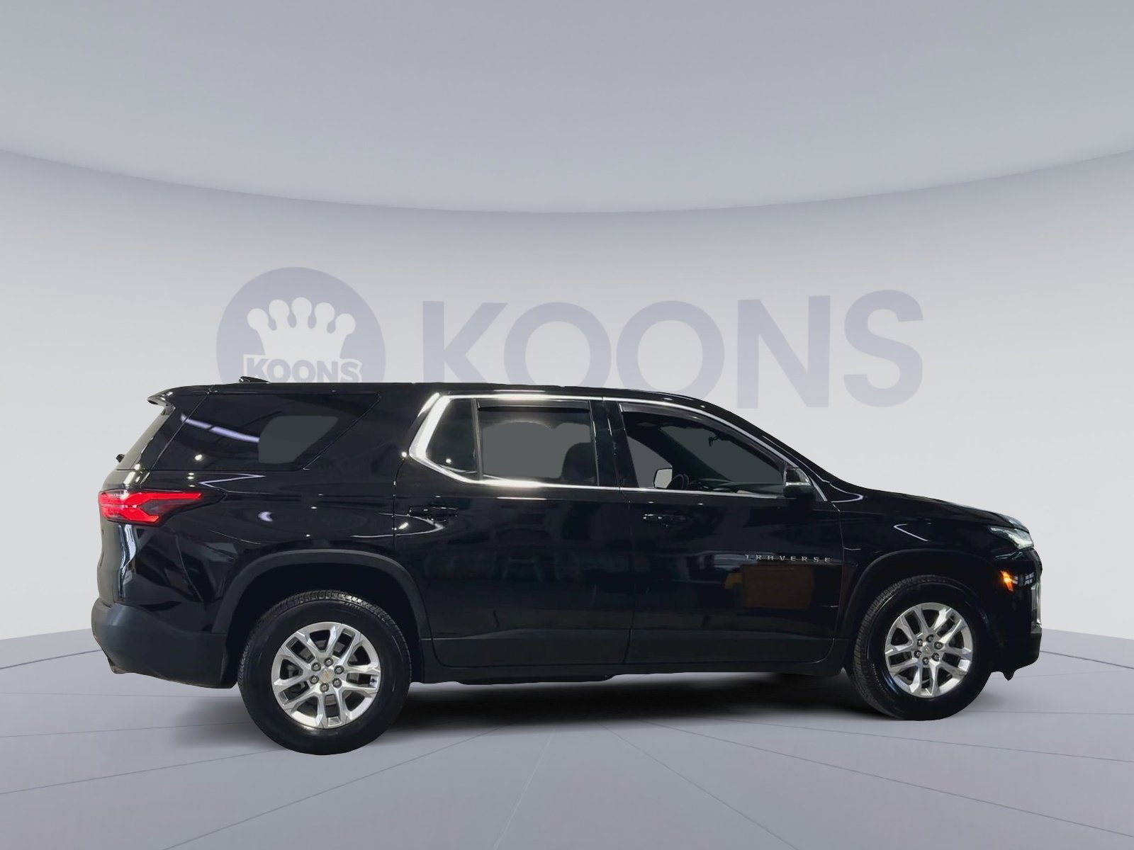 Used 2023 Chevrolet Traverse LS w/ Safety Package image 12