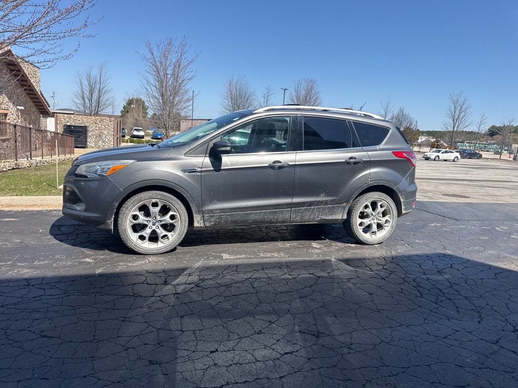 Used 2014 Ford Escape Titanium w/ Equipment Group 401A AWD/4WD image 2