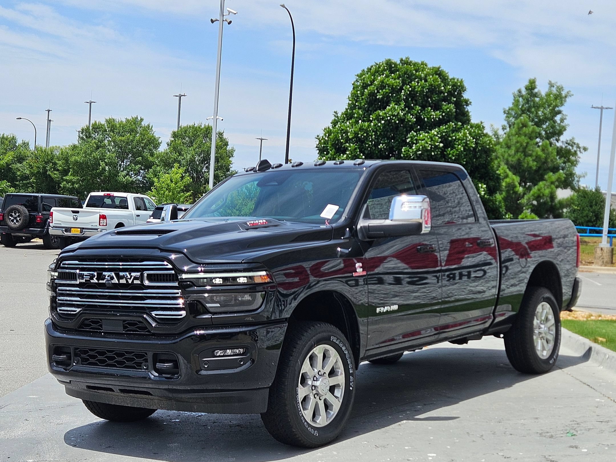 New 2026 RAM 2500 Laramie w/ Sport Appearance Package AWD/4WD image 3