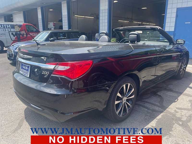Used 2012 Chrysler 200 S FWD image 4