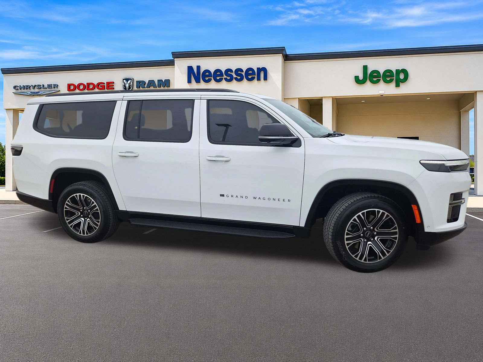 New 2026 Jeep Grand Wagoneer L 4WD w/ Premium Group I image 1