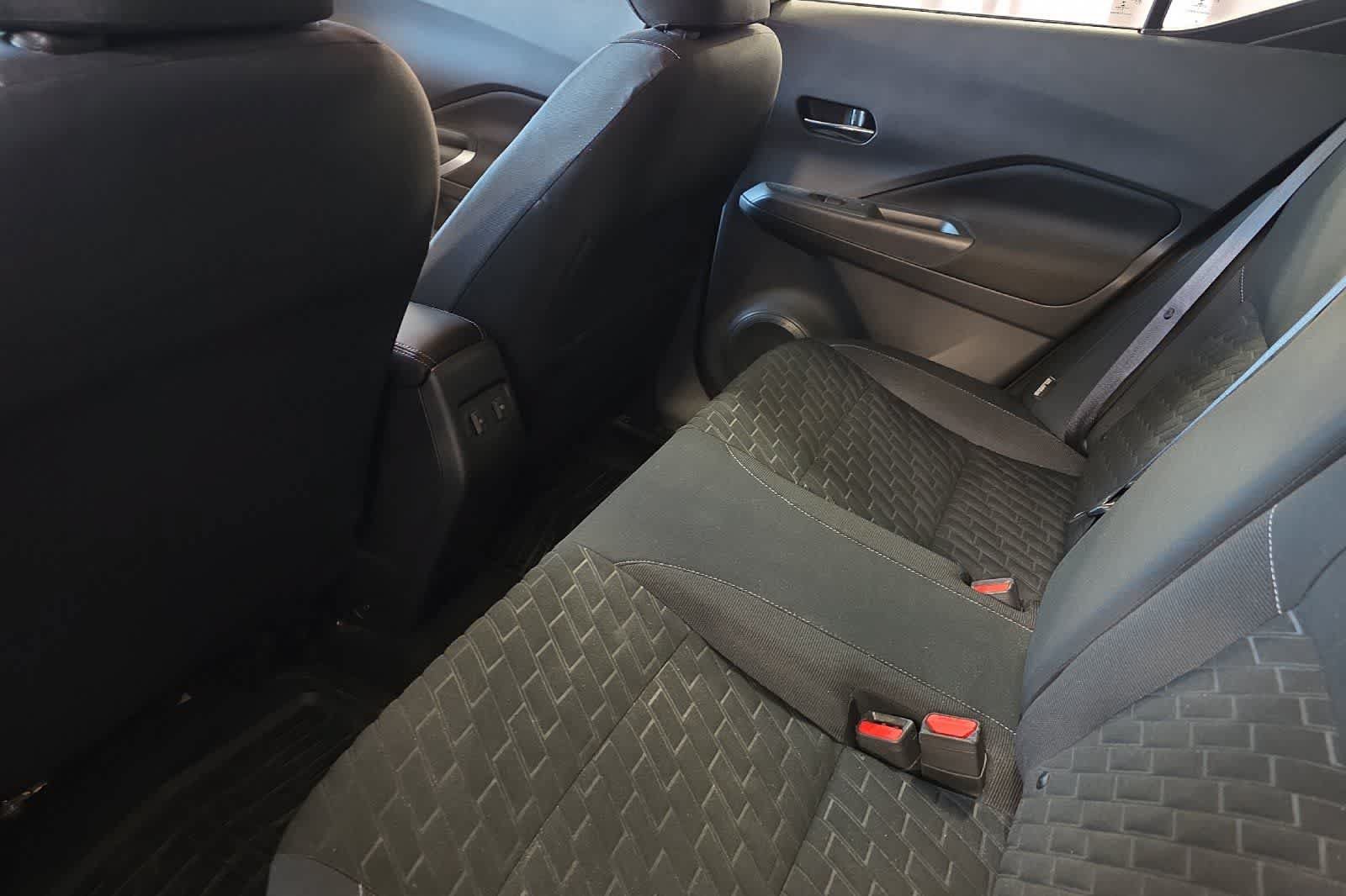 Used 2023 Nissan Kicks SV FWD image 5