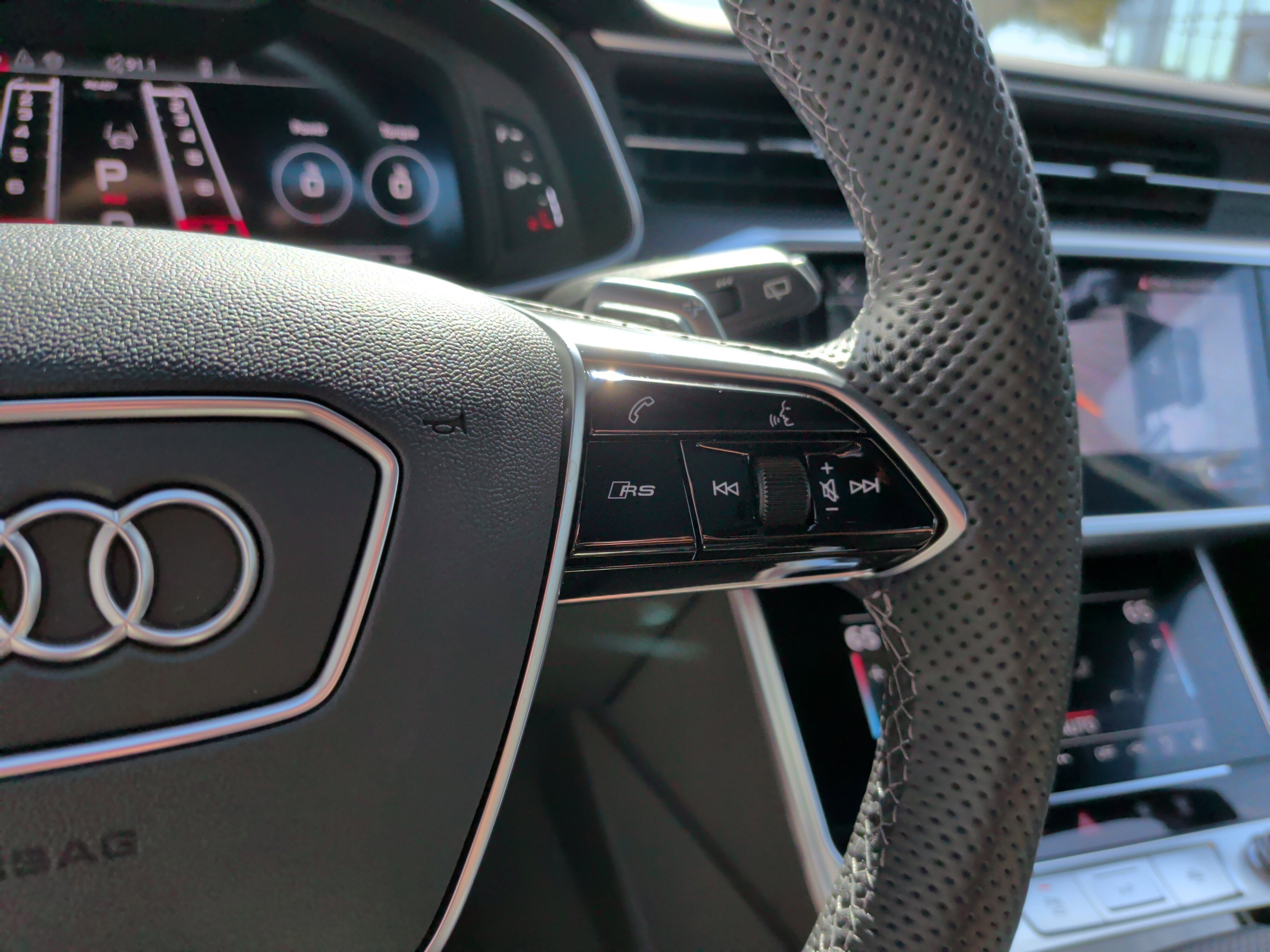 Used 2024 Audi RS 6 performance image 20