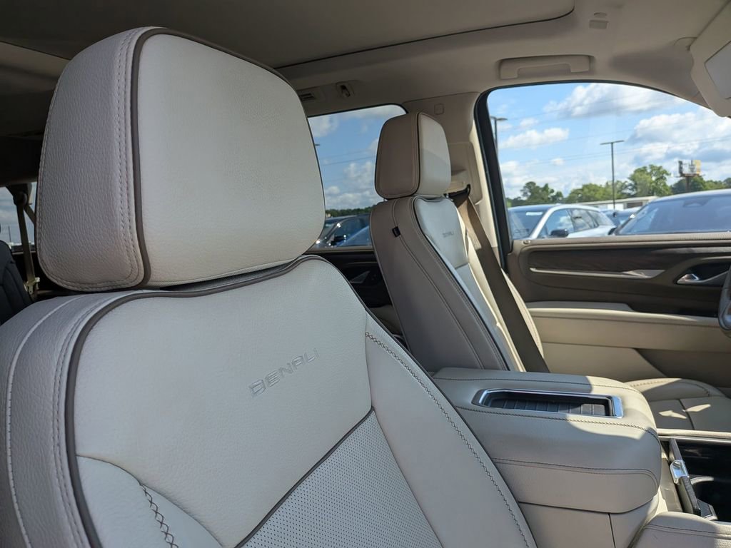 Certified 2023 GMC Yukon XL Denali AWD/4WD image 26