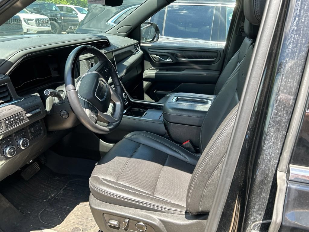 Used 2024 GMC Yukon Denali w/ Denali Reserve Package AWD/4WD image 11