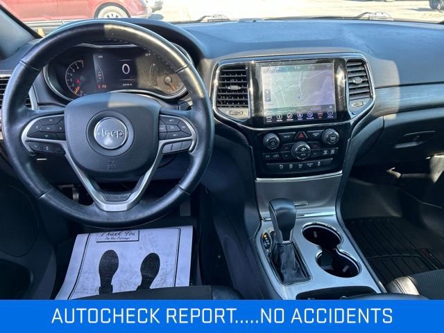 Used 2019 Jeep Grand Cherokee Altitude AWD/4WD image 2
